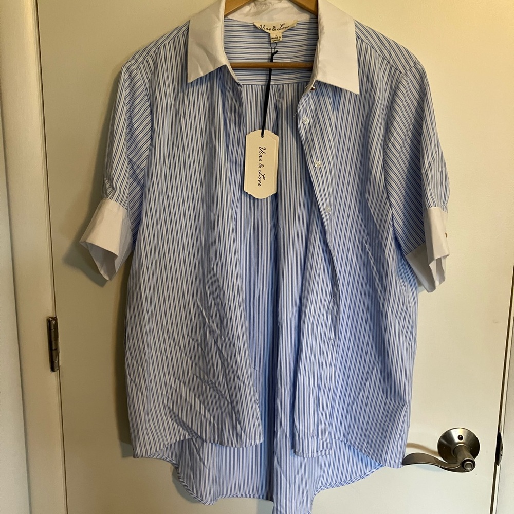 NWT: Vine & Love Lt Blue and White Striped Short-Sleeve Shirt with White Collar